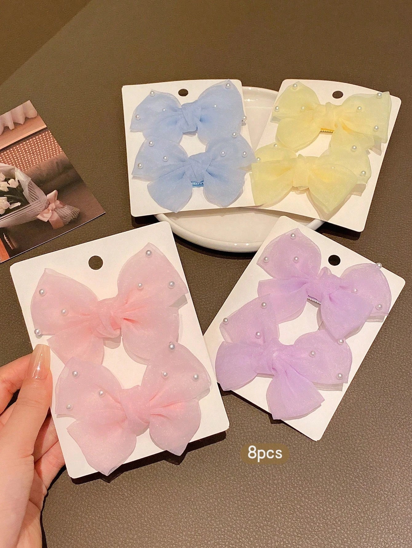 8pcs Assorted Color Sweet Style Hair Clips.
