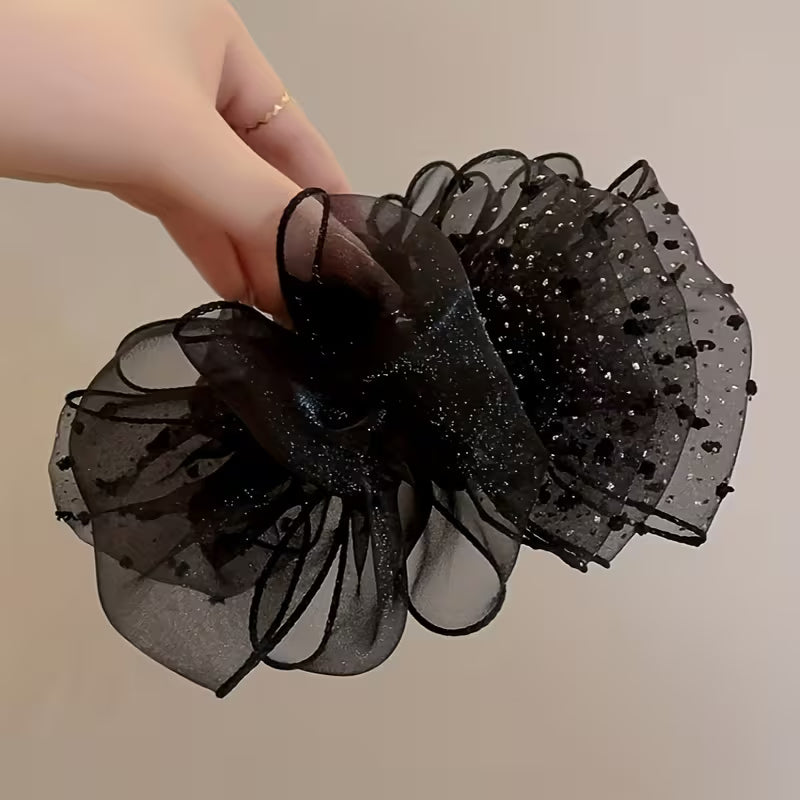 A Single Piece of Solid Color French Style Hair Claw for girls.