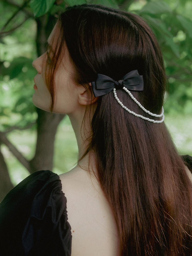 Double Bow Pearl Hair Clip.