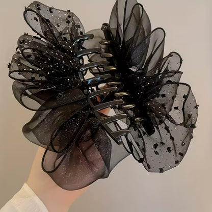 A Single Piece of Solid Color French Style Hair Claw for girls.