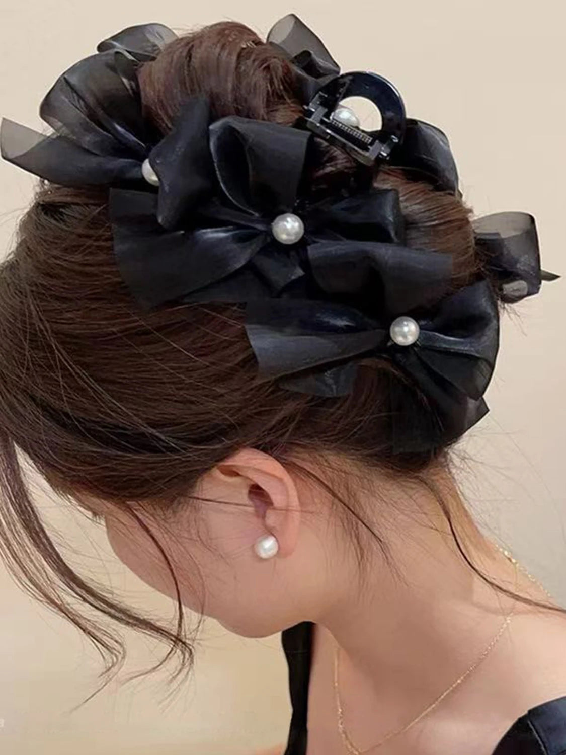 Korean sweet and elegant pearl organza bow grab claw For Girls.